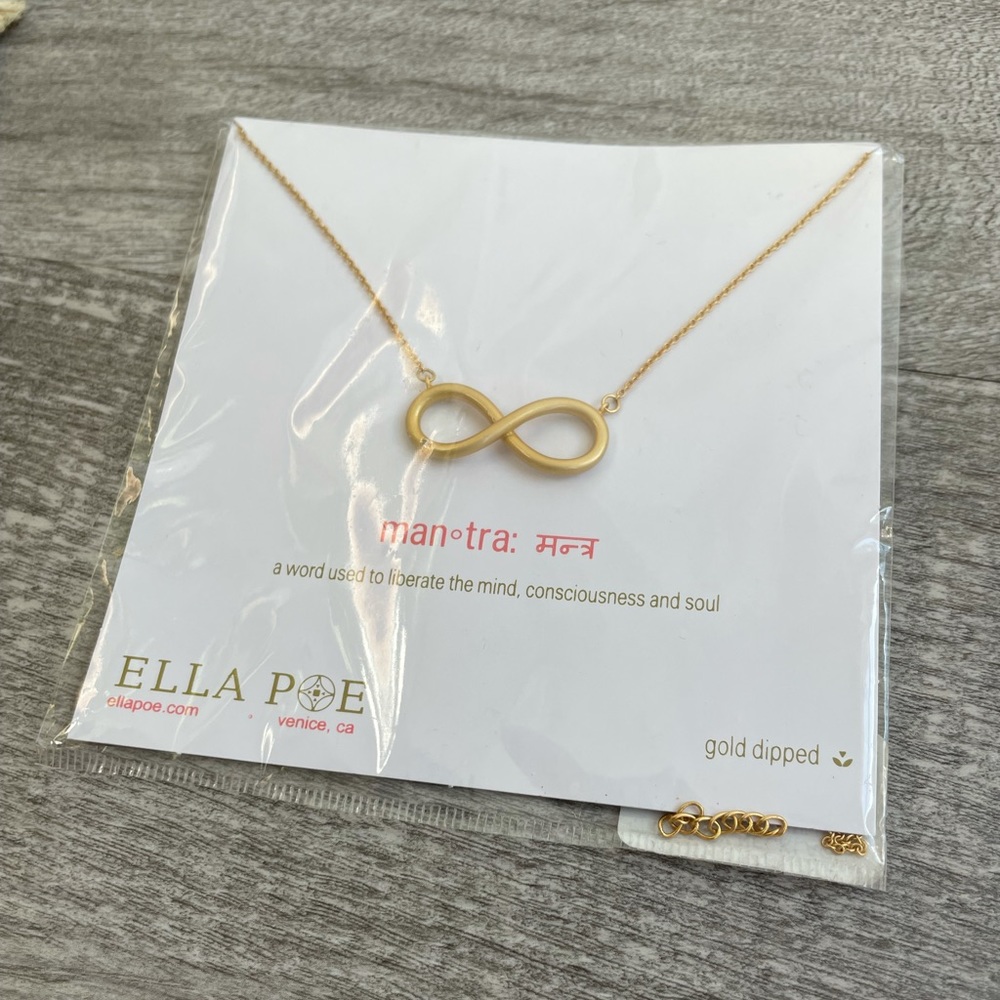 Ella Poe Infinity Necklace